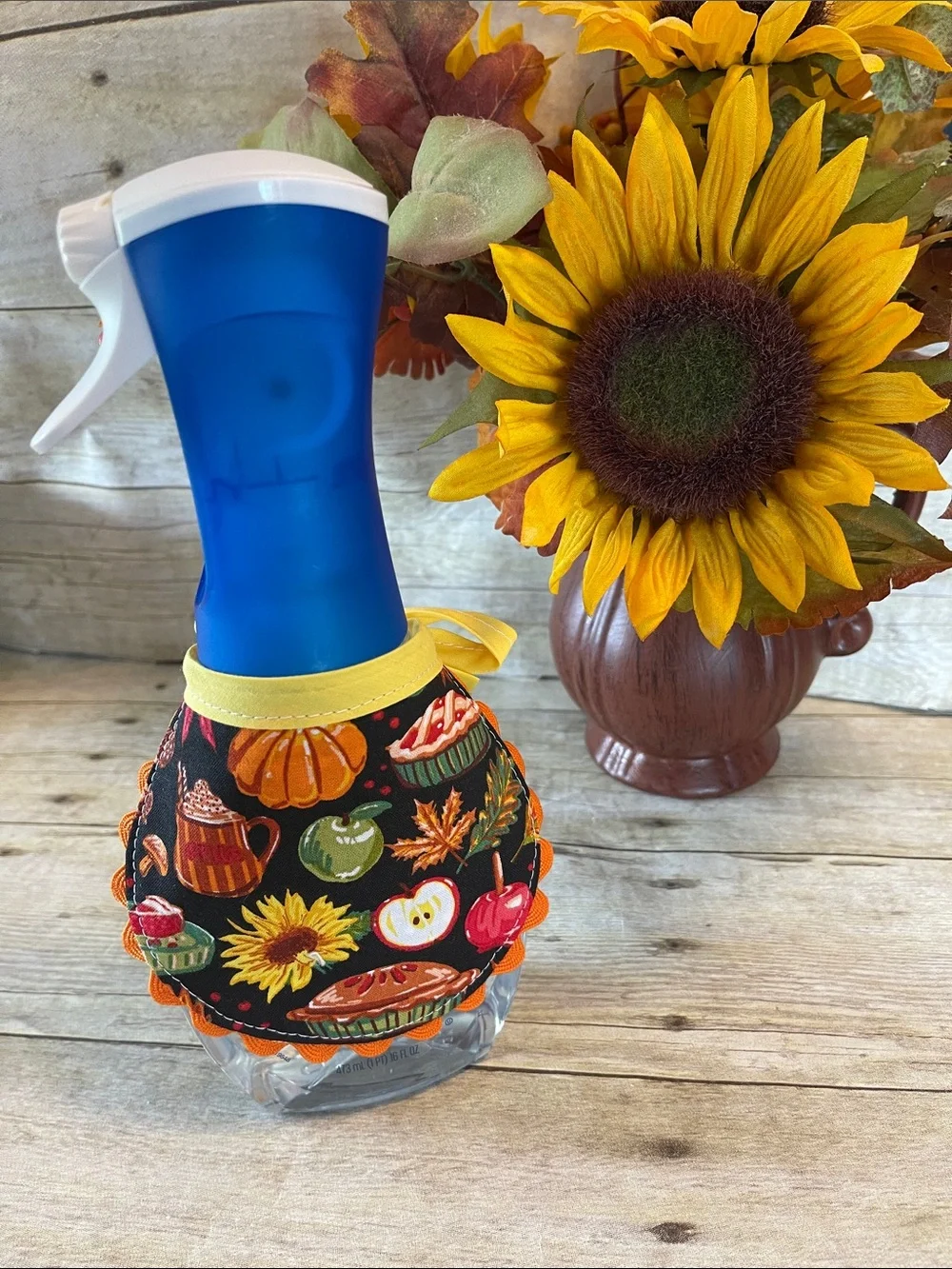 Reversible Apron Dish Soap Bottle - Dawn Powerwash - Fall/ Thanksgiving